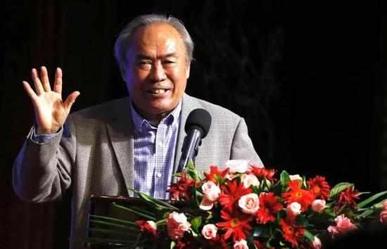 亚洲成人网在线播放