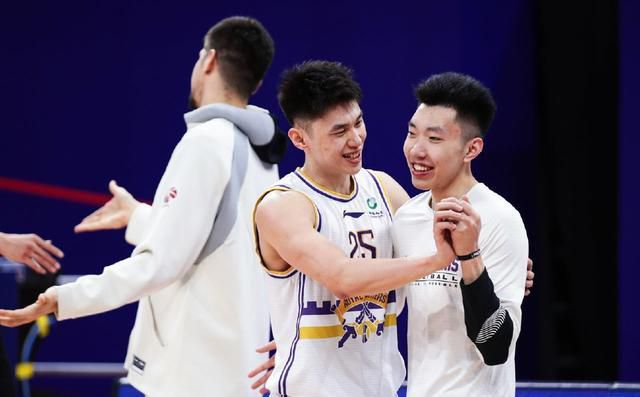 小函姐的秘书
