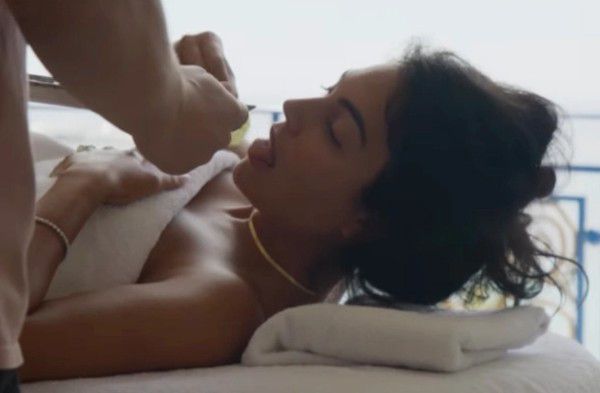 20岁的年轻妻子