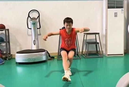我与女公务员少妇